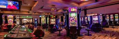Studio Monopoly Live yy paus dengan papan permainan interaktif dan dealer profesional